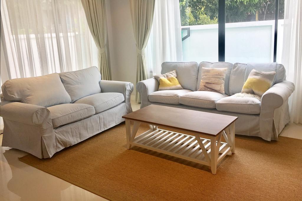 Kamala Beach House - 1 Min Walk To Beach Екстериор снимка