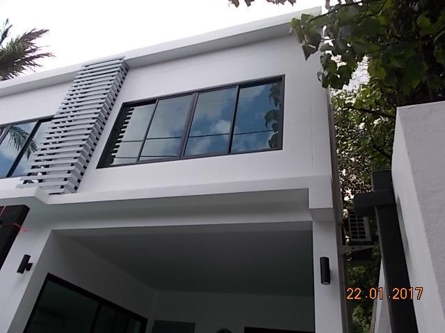 Kamala Beach House - 1 Min Walk To Beach Екстериор снимка